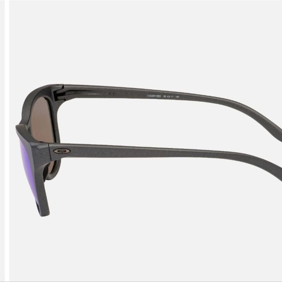 Oakley On Hold Sunglasses- Sapphire Iridium Polorized Lenses Steel Frame main image 9